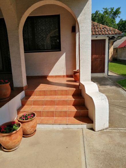 House, 2 153 m²